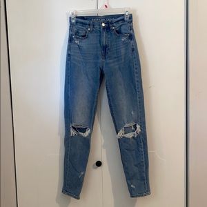 AE mom jean